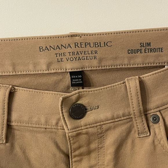 Banana republic slim fit chino pants. 33x30 - Picture 2 of 2
